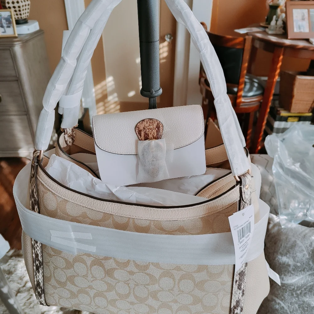 Coach wallet and purse - Picture 11 of 12